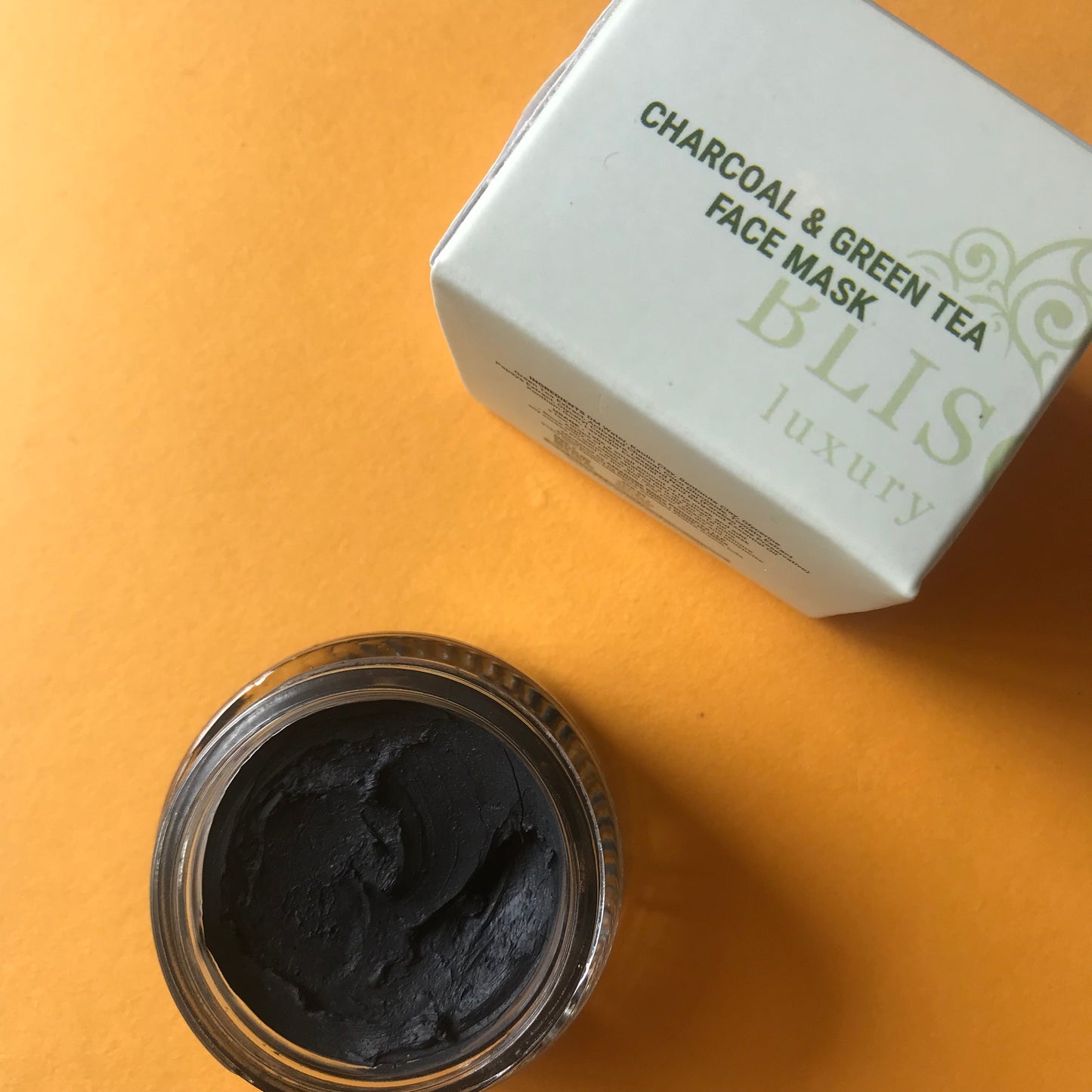 BLISCENT Charcoal & Green Tea Face Mask
