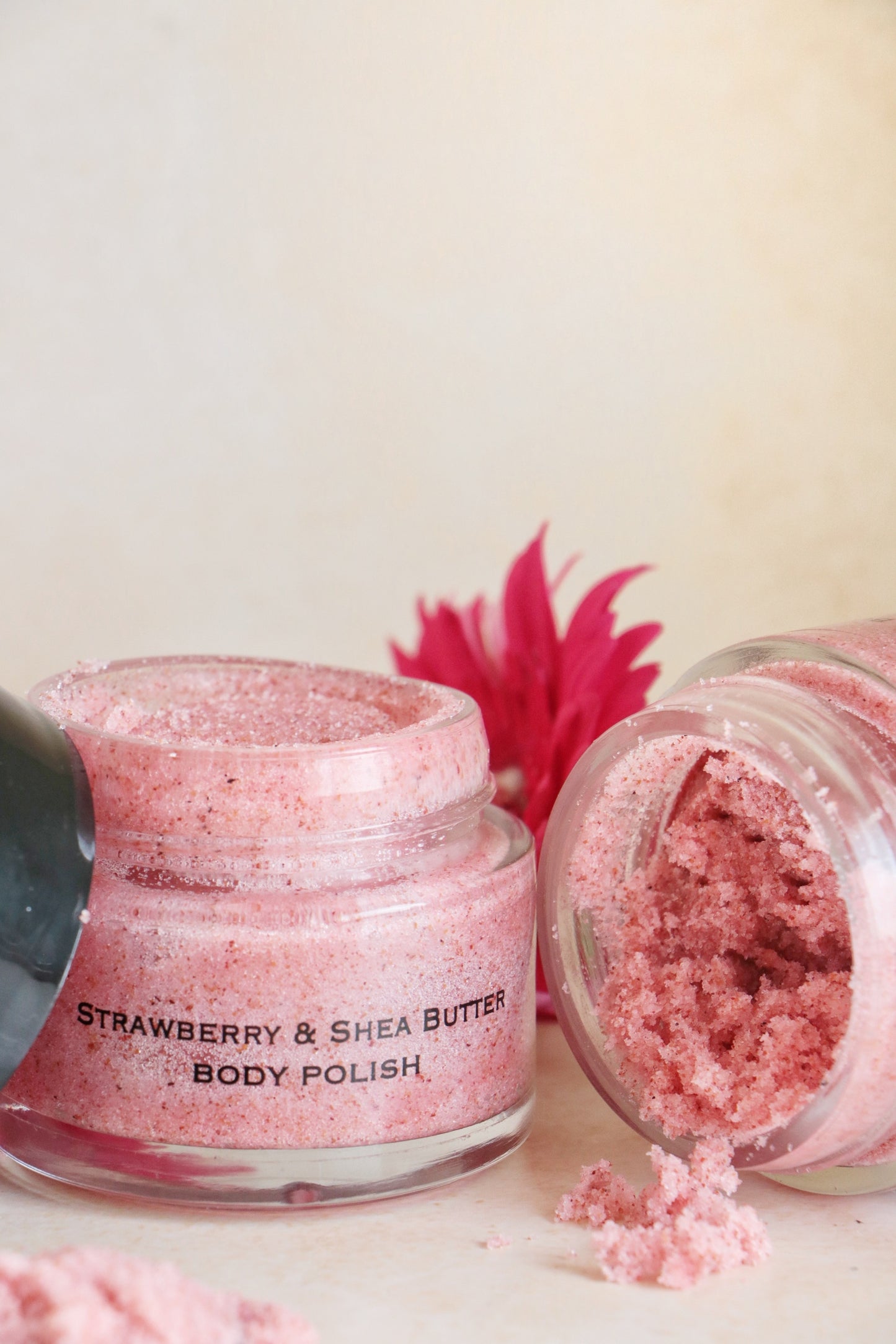 BLISCENT Strawberry & Shea Butter Body Polish
