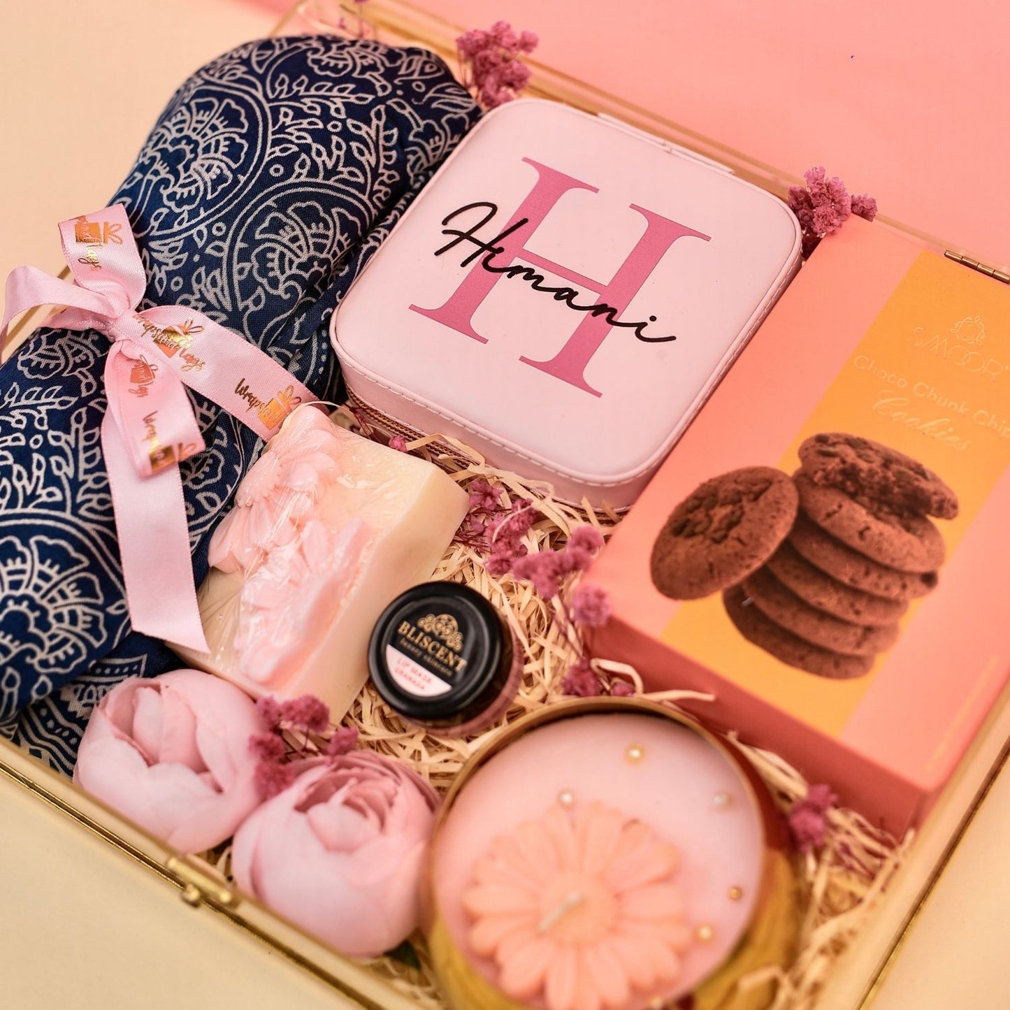 Cozy Luxe Hamper