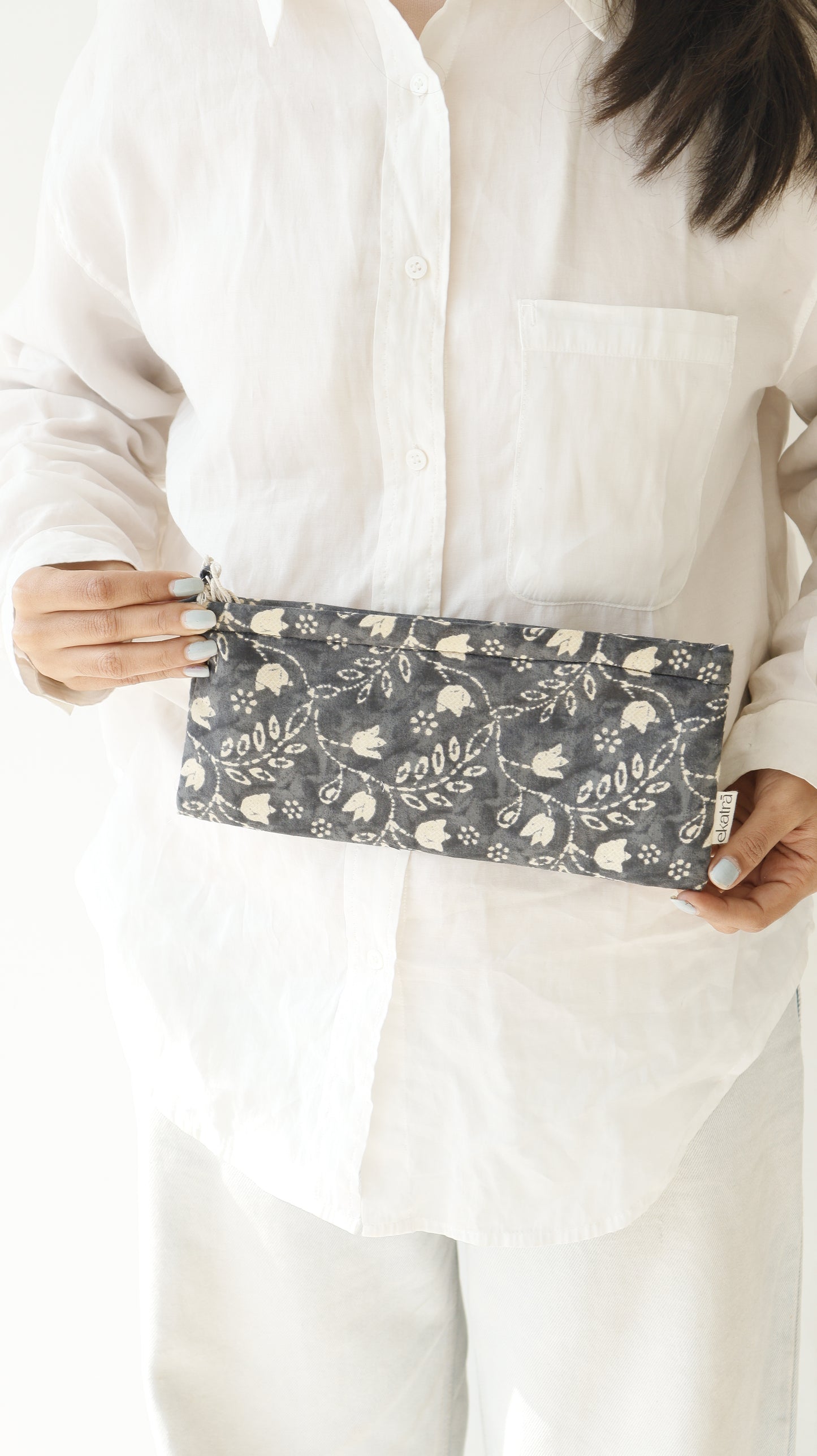 Sustainable Cotton Travel Pouch/Organizer by Ekatra - Small Pouch