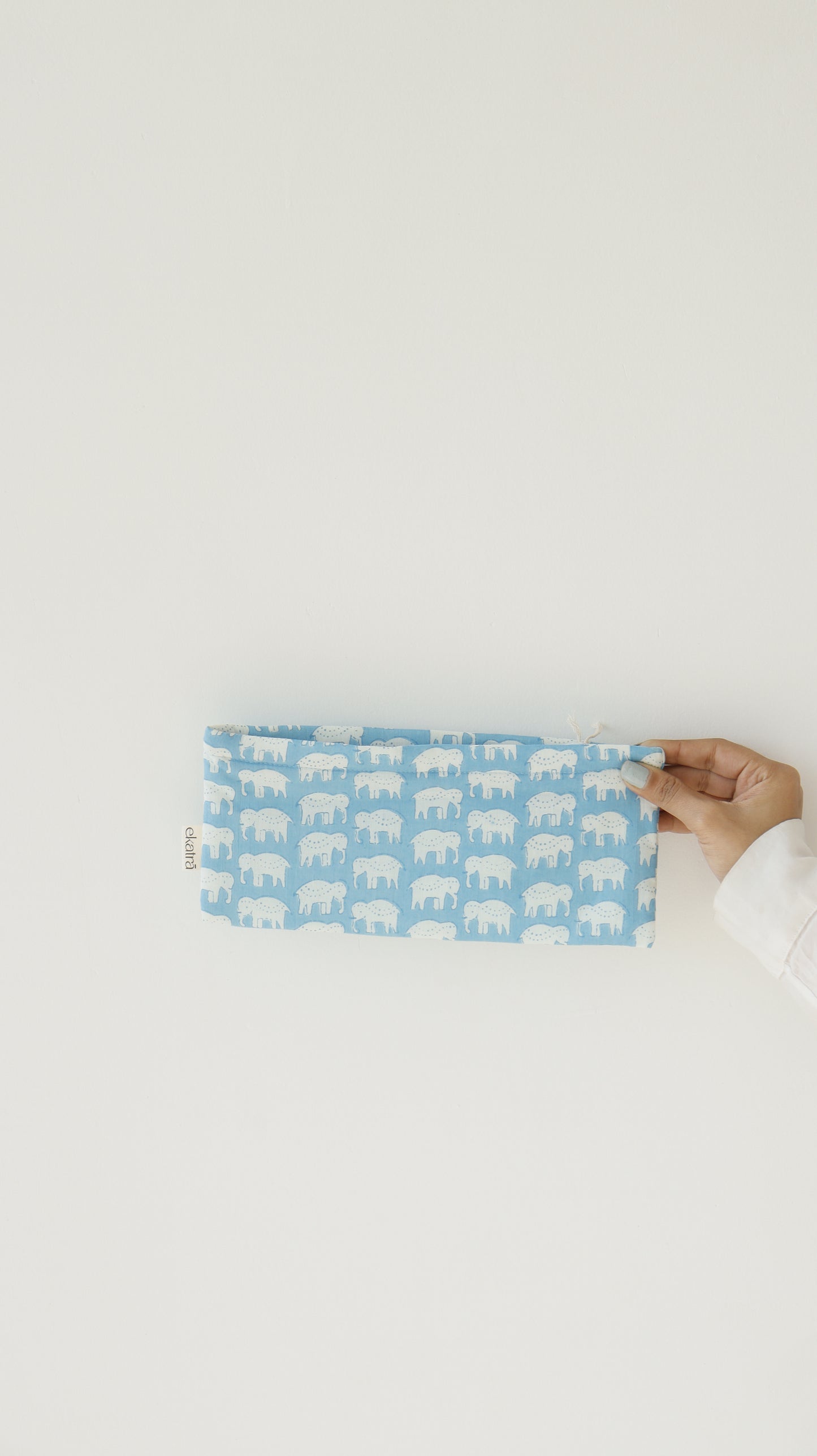 Sustainable Cotton Travel Pouch/Organizer by Ekatra - Small Pouch