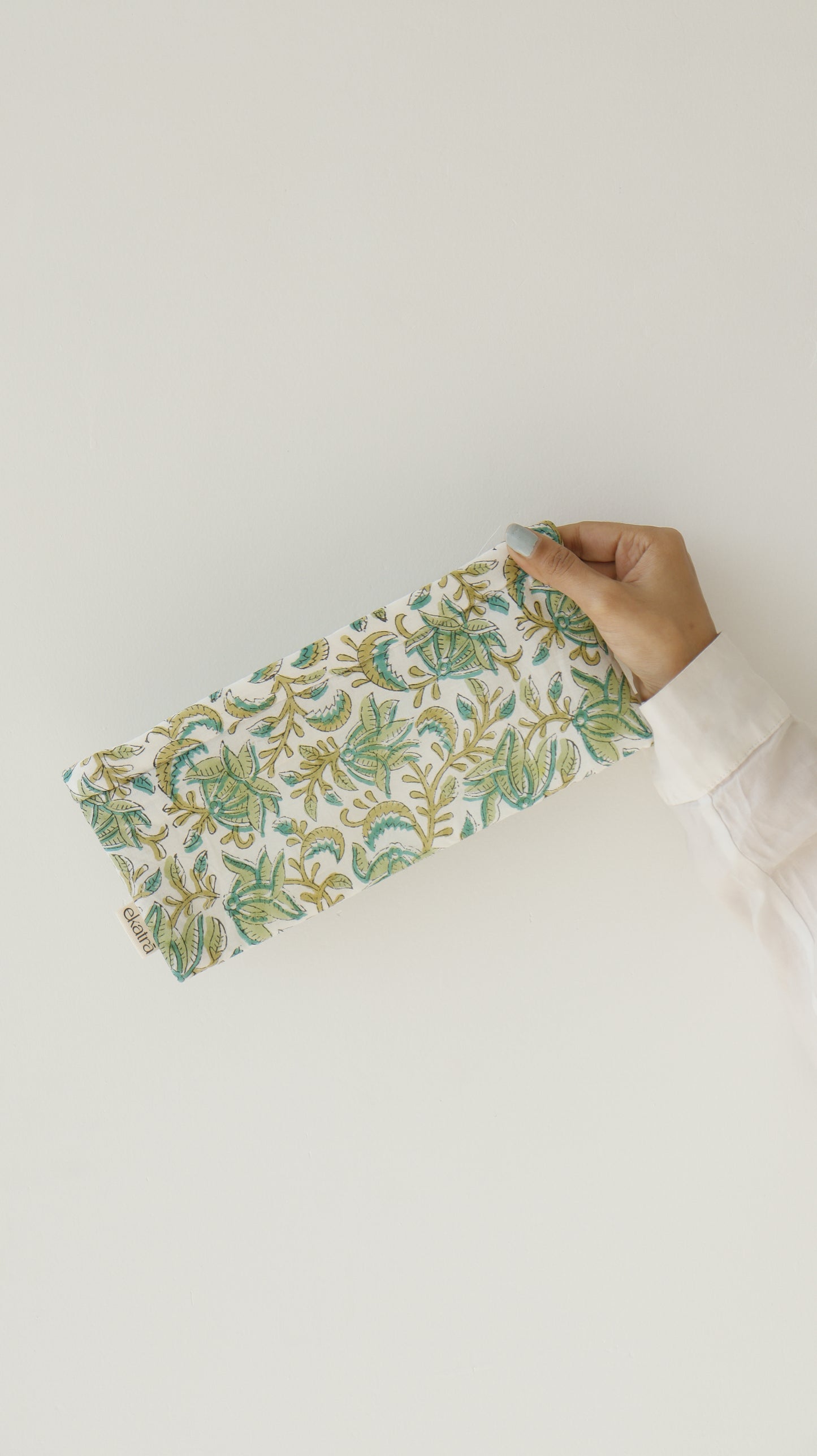 Sustainable Cotton Travel Pouch/Organizer by Ekatra - Small Pouch