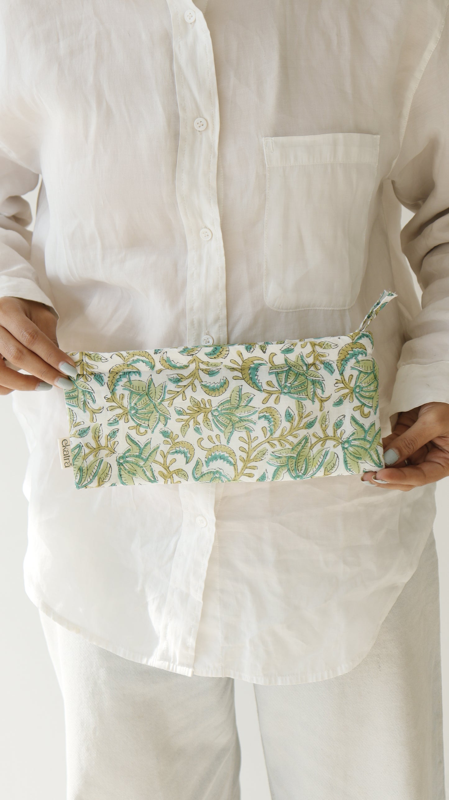 Sustainable Cotton Travel Pouch/Organizer by Ekatra - Small Pouch
