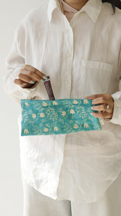 Sustainable Cotton Travel Pouch/Organizer by Ekatra - Small Pouch